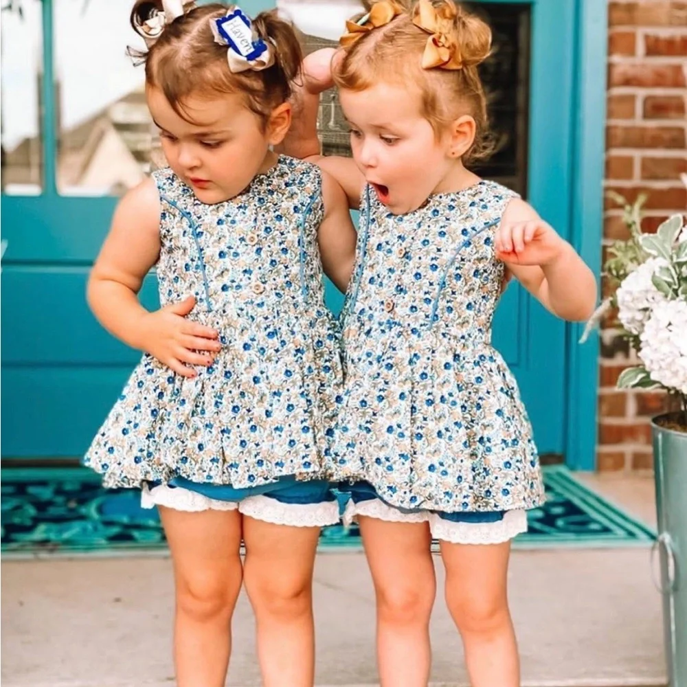 Girl August play set Charming Blue Floral Kids Matching Set - Picture 2 of 9